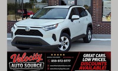 2021 Toyota RAV4 XLE HV
