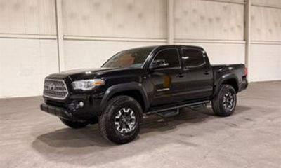 2016 Toyota Tacoma SR SR5 TRD
