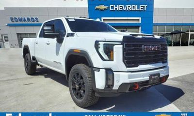 2024 GMC Sierra HD AT4