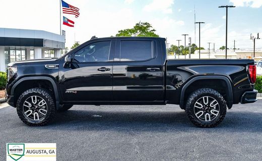 2023 GMC Sierra AT4