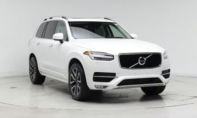 2019 Volvo XC90 Momentum