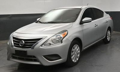 2019 Nissan Versa SV