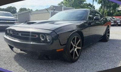 2015 Dodge Challenger SXT Plus