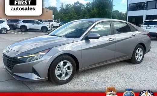 2023 Hyundai Elantra SE