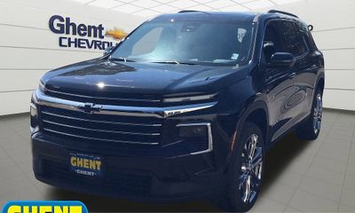 2025 Chevrolet Traverse LT