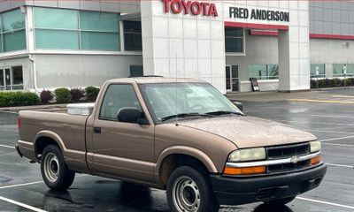 2003 Chevrolet S-10 Pickup LS FOR
