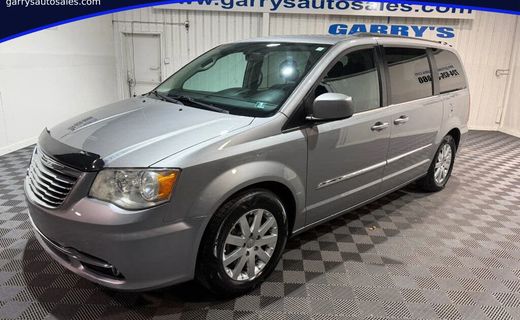 2014 Chrysler Town AND Country Touring