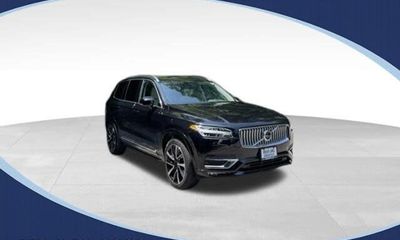 2023 Volvo XC90 Plus Bright