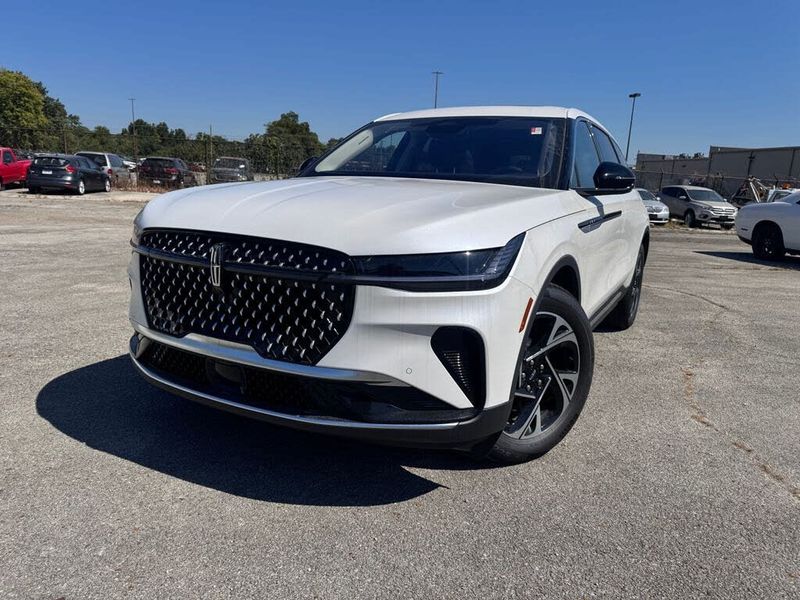 2026 Lincoln Nautilus — a typically priced live listing