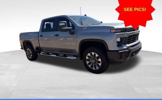 2026 Chevrolet Silverado HD Custom
