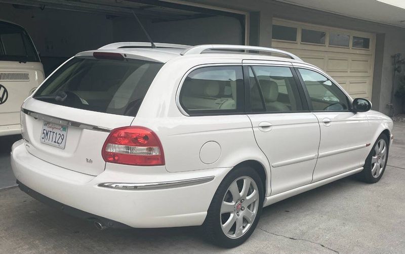 2005 Jaguar X-Type — a typically priced live listing