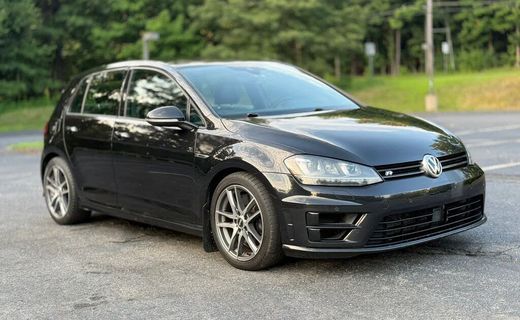 2017 Volkswagen Golf R Base