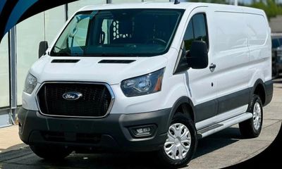 2025 Ford Transit LOW Roof