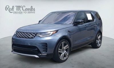 2023 Land Rover Discovery Metropolitan Edition