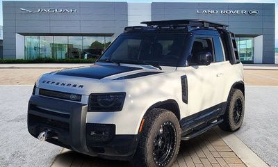 2023 Land Rover Defender 90 X Dynamic