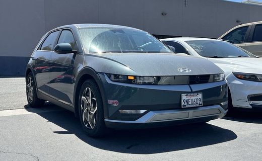 2024 Hyundai Ioniq 5 SE