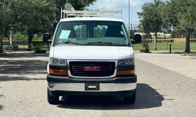 2018 GMC Savana Cargo