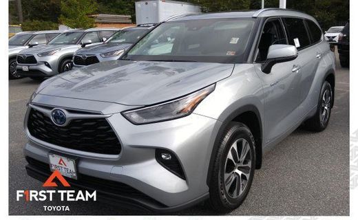 2021 Toyota Highlander XLE NAV