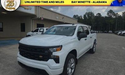 2026 Chevrolet Silverado Custom
