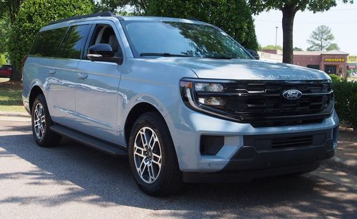 2026 Ford Expedition MAX Active
