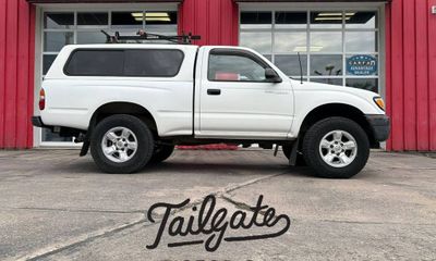 2001 Toyota Tacoma Deluxe