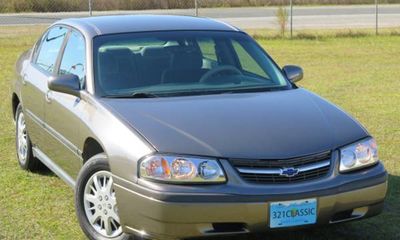 2003 Chevrolet Impala Base