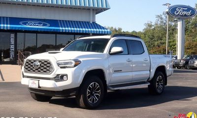 2022 Toyota Tacoma SR5