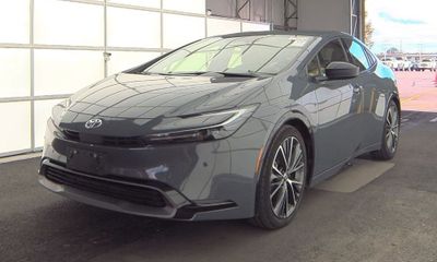 2023 Toyota Prius LE