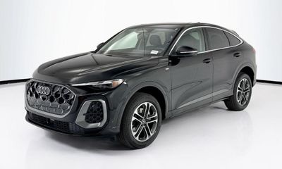 2026 Audi SQ5 Quattro Premium