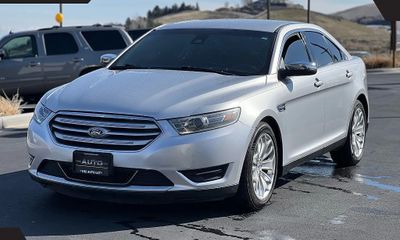2018 Ford Taurus Limited