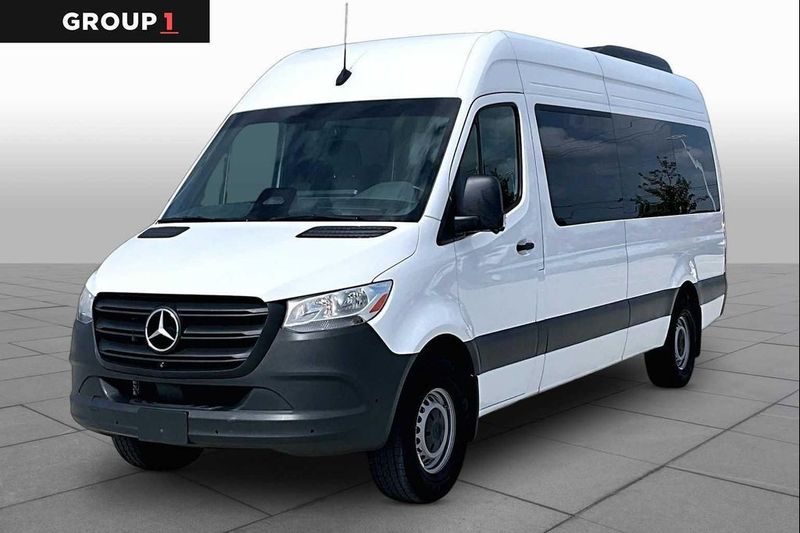 2025 Mercedes Benz Sprinter — a typically priced live listing