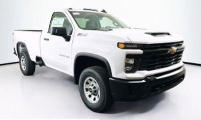 2026 Chevrolet Silverado HD Custom