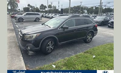 2018 Subaru Outback Limited M R