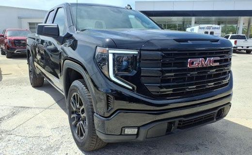 2026 GMC Sierra SLT