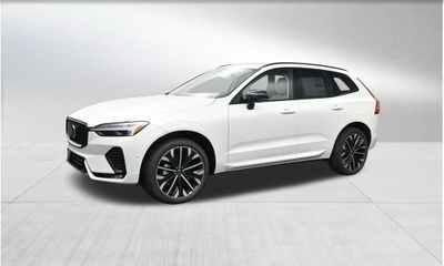 2026 Volvo XC60 Ultra Dark