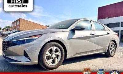 2023 Hyundai Elantra SE