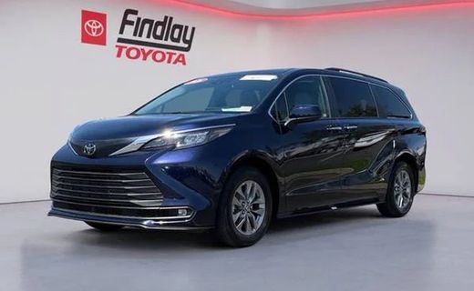 2026 Toyota Sienna XLE