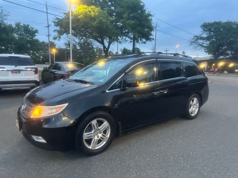 2012 Honda Odyssey — a typically priced live listing