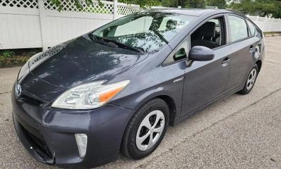 2013 Toyota Prius Three