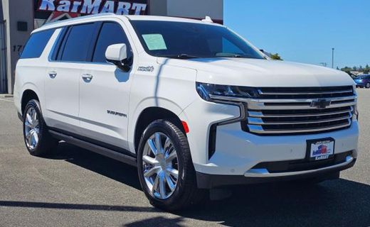 2022 Chevrolet Suburban High Country