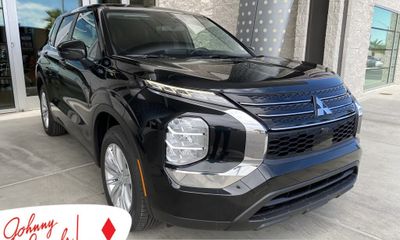 2022 Mitsubishi Outlander ES