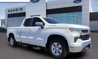 2023 Chevrolet Silverado LT