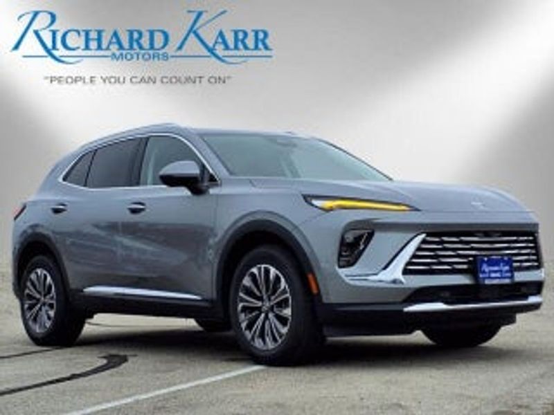 2025 Toyota Corolla Cross — a typically priced live listing