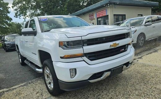 2017 Chevrolet Silverado LT