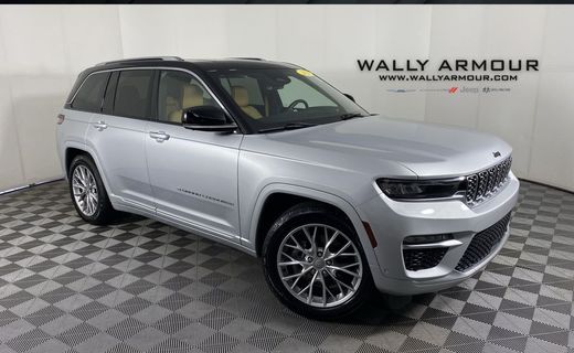 2022 Jeep Grand Cherokee Summit