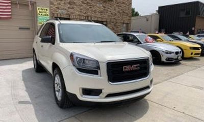 2015 GMC Acadia SLE 2