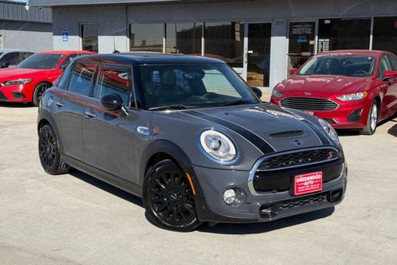 2018 Mini Hardtop — a typically priced live listing