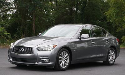 2015 Infiniti Q50 Premium
