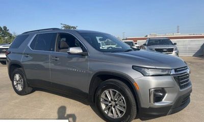 2023 Chevrolet Traverse LT