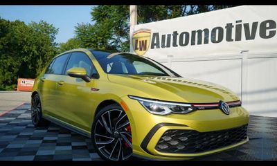 2022 Volkswagen Golf GTI Autobahn